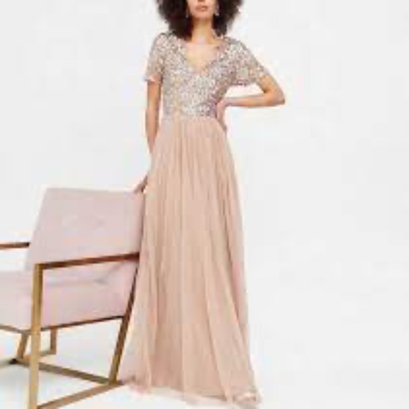 Maya Dresses & Skirts - Maya Sequined Tulle Maxi Dress Gown V-Neck Taupe Short Sleeve Size 22